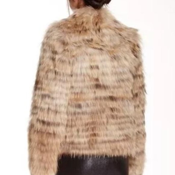 NWT Alice + Olivia 100% Asiatic Raccon Fur Coat - Picture 5 of 16